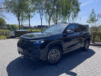 škoda osobní automobily Volkswagen Tayron Tayron 1.5 TSI eHybrid 150kW R-Line PANO HUD Trekhaak Massage Leer VOL VOL 2026/2