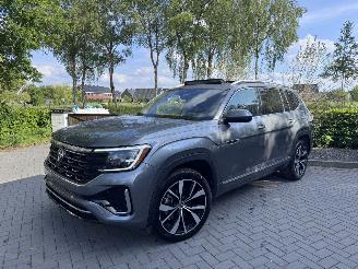 Unfallwagen Volkswagen 200 Atlas 2.0 TSI 4-Motion Panoramadak Trekhaak HUD Leer 7 zits !! 2024/10