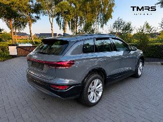 krockskadad bil auto Audi Q6 Audi Q6 e-tron performance 225 kW Passenger Display ! 2025/10