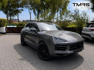 krockskadad bil auto Porsche Cayenne Cayenne E-Hybrid PANORAMA Leder Trekhaak 360View VOLL 2025/6