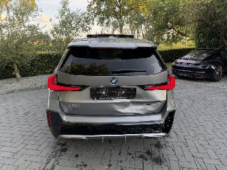 BMW iX1 iX1 30 xDrive M Sport PANO HUD Frozen-Grey VOLL picture 16