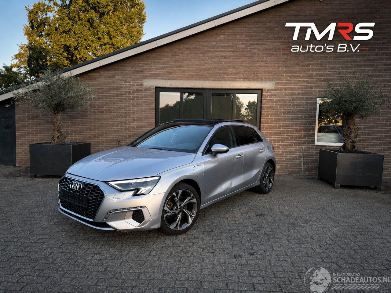 Audi A3 A3 Sportback 40 TFSI e S-Line PANORAMA Hybride !