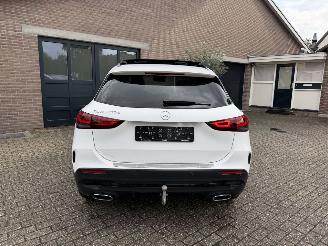 Mercedes GLA  picture 13