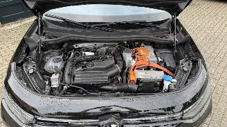 Volkswagen Tayron Tayron 1.5 TSI eHybrid 200 kW R-Line PANORAMA !! picture 16