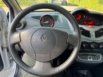 Renault Twingo  picture 19