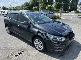 Auto incidentate Renault Mégane Grandtour  2019/9