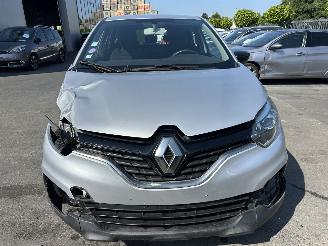 Renault Captur  picture 16