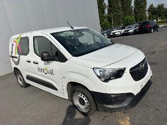 dañado vehículos comerciales Opel Combo  2023/2