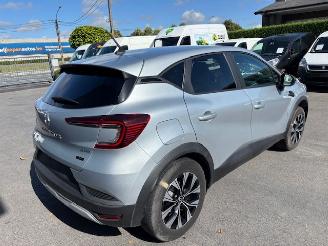 skadebil auto Renault Captur AUTOMAAT 2022/11
