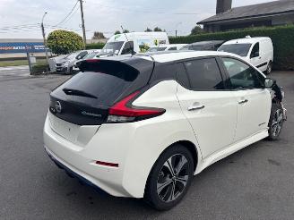 Damaged car Nissan Leaf 40KWH 110KW 150PS 2018/9