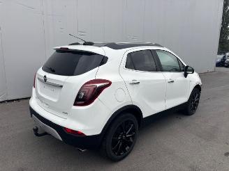 krockskadad bil auto Opel Mokka mokka x 2017/4