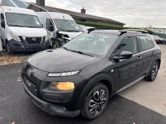 krockskadad bil auto Citroën C4 cactus  2017/2