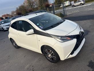 Schadeauto Toyota Aygo  2016/1