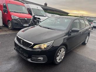 Schadeauto Peugeot 308 AUTOMAAT 2019/6