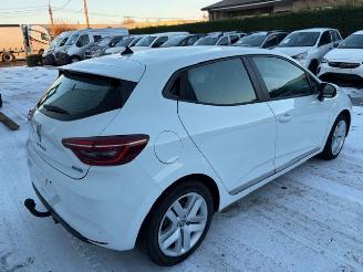 Schadeauto Renault Clio E TECH HYBRID 2022/1