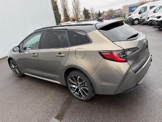 damaged passenger cars Toyota Corolla  2023/2