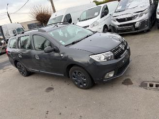 Voiture accidenté Dacia Logan  2019/9
