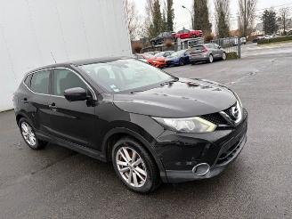 Vaurioauto  passenger cars Nissan Qashqai  2016/9