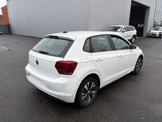 krockskadad bil auto Volkswagen Polo  2020/8