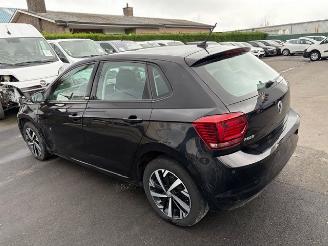 damaged passenger cars Volkswagen Polo  2019/6