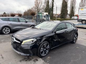 krockskadad bil auto Mercedes A-klasse  2017/9