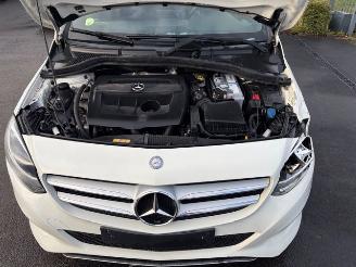 Mercedes B-klasse AUTOMAAT picture 11