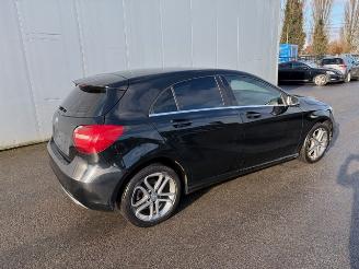 Damaged car Mercedes A-klasse AUTOMAAT 2015/12
