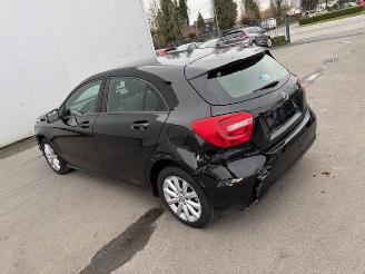 krockskadad bil auto Mercedes A-klasse AUTOMAAT 2014/11