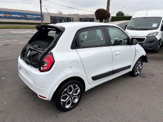 Damaged car Renault Twingo  2022/12