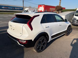 krockskadad bil auto Kia Niro HYBRID 2023/5