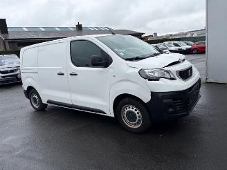 damaged commercial vehicles Peugeot Expert  2021/4