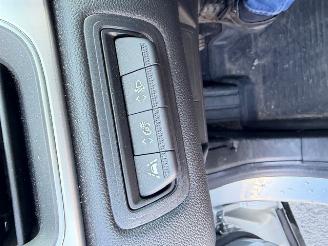 Renault Captur  picture 12