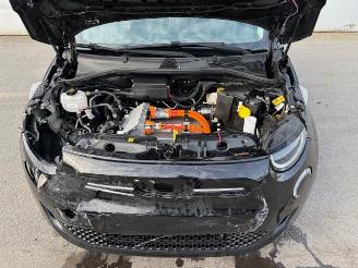 Fiat 500E  picture 7