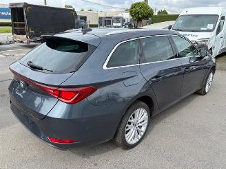 krockskadad bil auto Seat Leon AUTOMAAT X-CELLANCE 2020/12