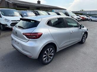Auto incidentate Renault Clio AUTOMAAT 2020/9