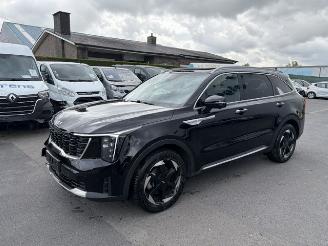 Damaged car Kia Sorento PLUGIN HYBRID  7 SEATS FULLL OPTION 2024/7