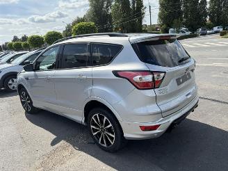 damaged passenger cars Ford Kuga ST LINE AUTOMAAT 2017/10