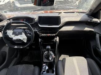 Peugeot 2008 GT LINE picture 5