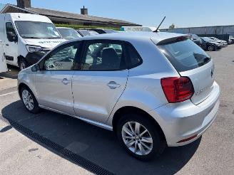 damaged passenger cars Volkswagen Polo  2017/8