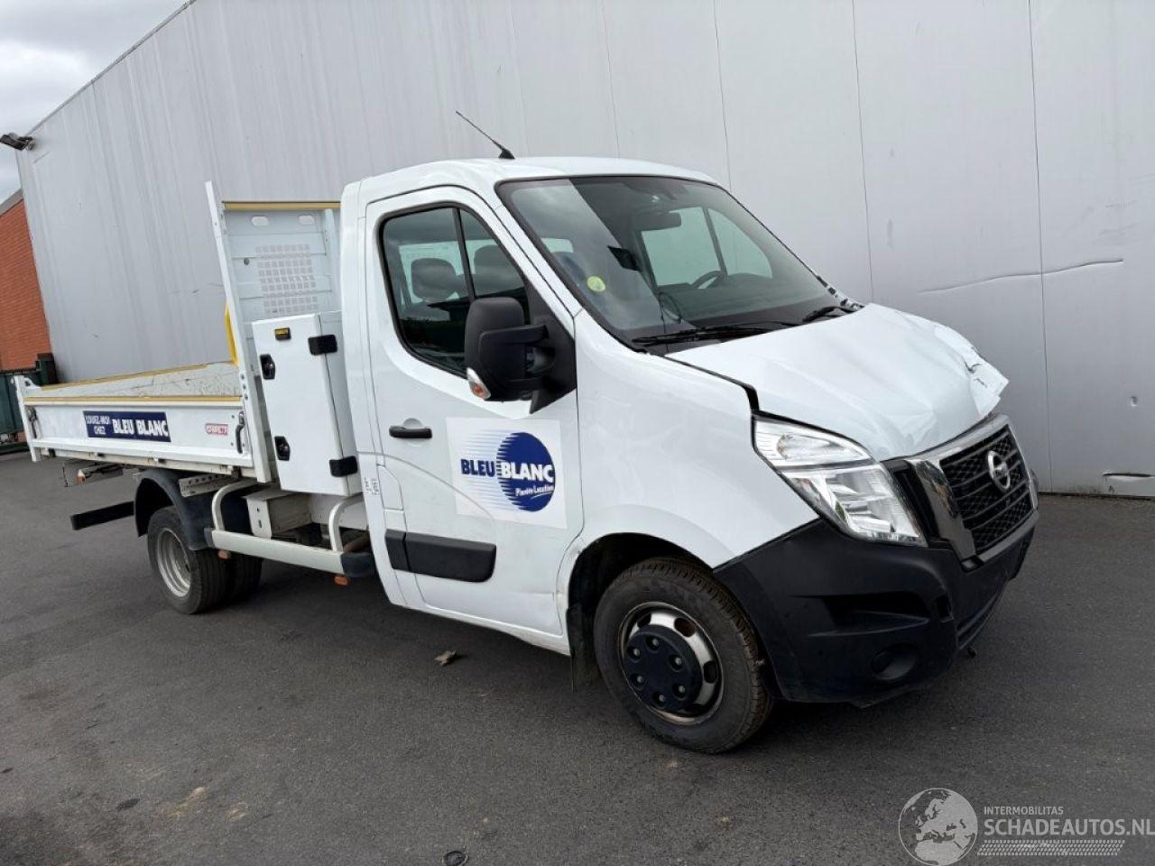 Nissan Nv400 DOUBLE WHEELS