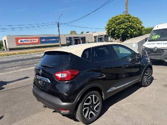 skadebil auto Renault Captur  2013/9