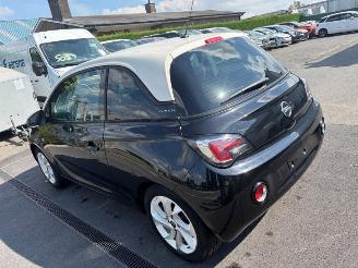 krockskadad bil auto Opel Adam  2017/7