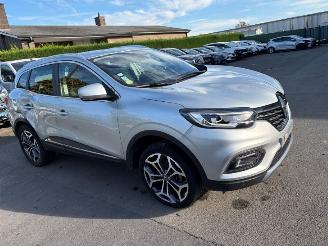 uszkodzony samochody osobowe Renault Kadjar  2020/5