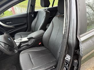 BMW 3-serie Touring 318i Executive SCHADEVRIJ!! picture 9