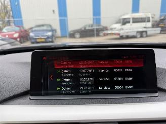 BMW 3-serie Touring 318i Executive SCHADEVRIJ!! picture 16