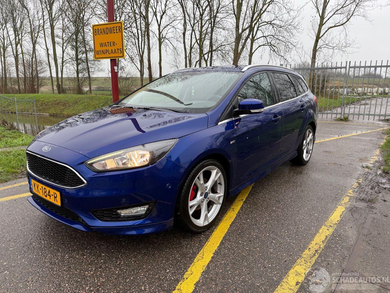 Ford Focus Wagon 1.0 Titanium
