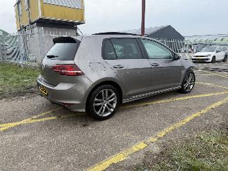 Volkswagen Golf 1.2 TSI Highline R picture 5