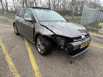 Volkswagen Golf 1.2 TSI Highline R picture 7