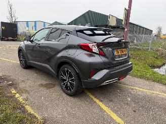 Toyota C-HR 1.8 Hybrid Dynamic picture 3