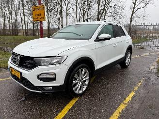 Unfallwagen Volkswagen T-Roc 1.0 TSI Style 2019/6